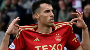 (Видео) Македонскиот фудбалер Бојан Миовски по петти пат даде гол ѝ го спаси неговиот клуб Абердин од пораз