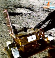 Индискиот ровер откри сулфур на јужниот пол на Месечината