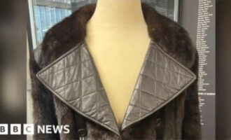 Кожен капут на Елвис Присли се продаде за 150.000 илјади евра