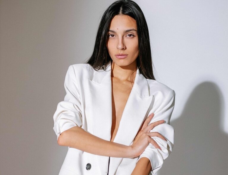 Македонската манекенка Горјана Кулишевска се фотографираше за светскиот моден бренд Александар Меквин