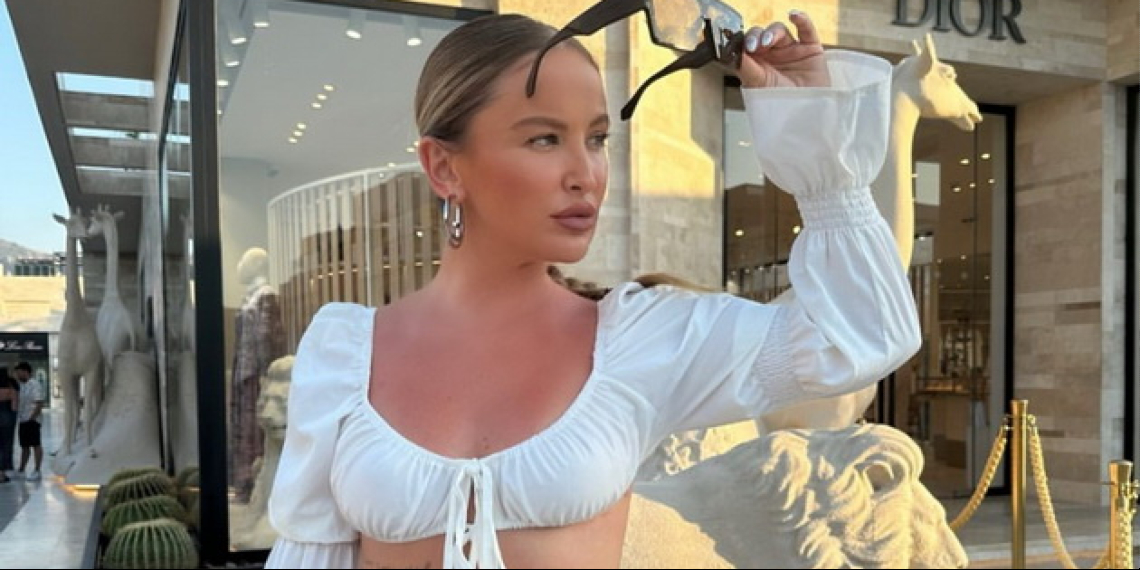 По разводот со косовскиот пејач Бериша, Туна Сејдиу на одмор со синовите