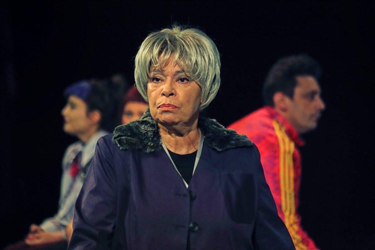 Почина големата актерка Катина Иванова