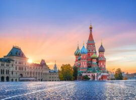 (Видео) Москва како најдобра дестинација за есенско патување: град на контрасти и културни богатства
