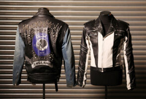 Култната кожена јакна на Мајкл Џексон ќе се продава за 400.000 фунти на аукција
