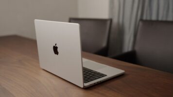 Apple следната година ќе претстави подобрени MacBook Pro и MacBook Air