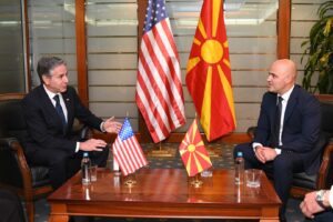 Блинкен во Скопје: САД ќе ја поддржуваат Северна Македонија во нејзините следни чекори за членството во ЕУ