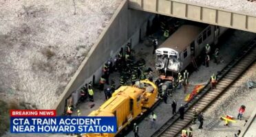 (Видео) Во САД се судрија патнички воз и машина за чистење снег, повредени се 38 лица
