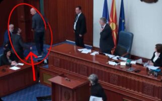 (Видео) Левица: Пратеникот Зибери од ДУИ се обиде да го нападне Крмов