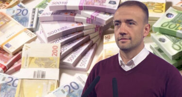 (Видео) Се подготвува ново задолжување за 190 милиони евра со европско знаменце, предупреди пратеникот Стојаноски