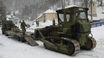 Вучиќ нареди војската да помага во општините погодени од обилните снежни врнежи