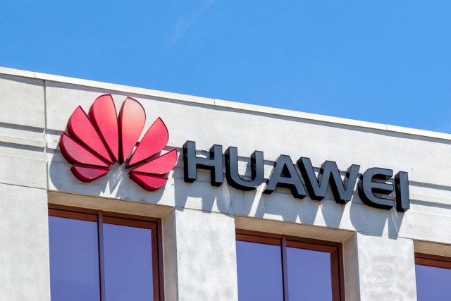 Кинескиот гигант им врти грб на САД, го избира Huawei