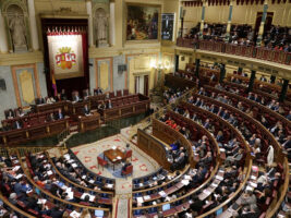 Шпанскиот парламент в четврток ќе гласа за реизбор на премиерот Педро Санчез