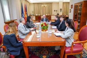 Џафери-Бесани: Поддршката што ја добива Македонија од Светска банка е силен сигнал дека државата се движи во вистинска насока
