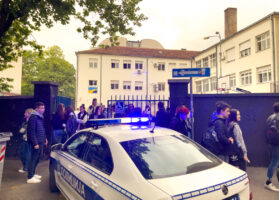 Дојави за бомби во неколку училишта, институции и градинки во Белград