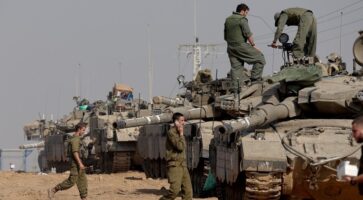 Израелците се повеќе го бомбардираат југот на Појасот Газа