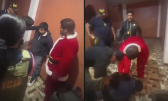 Полицајци маскирани во Дедо Мраз апсат дилери во Перу