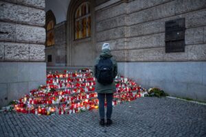 Собрани над еден милион евра за помош на семејствата на жртвите од масакрот во Прага