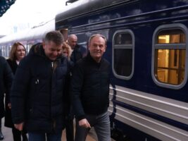 (Видео) Полскиот премиер Доналд Туск пристигна во Киев