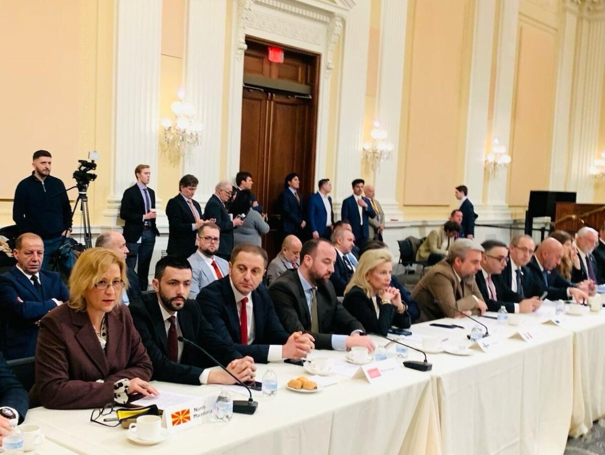 Грковска: Без партнерството со САД, ние самите не би можеле да се справиме со малигните влијанија на непријателите на демократијата