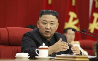 Ким нареди уништување на споменикот што го симболизира обединувањето на Северна и Јужна Кореја