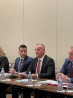 Меџити: Само заеднички можеме да постигнеме успех во справувањето со антимикробната резистенција