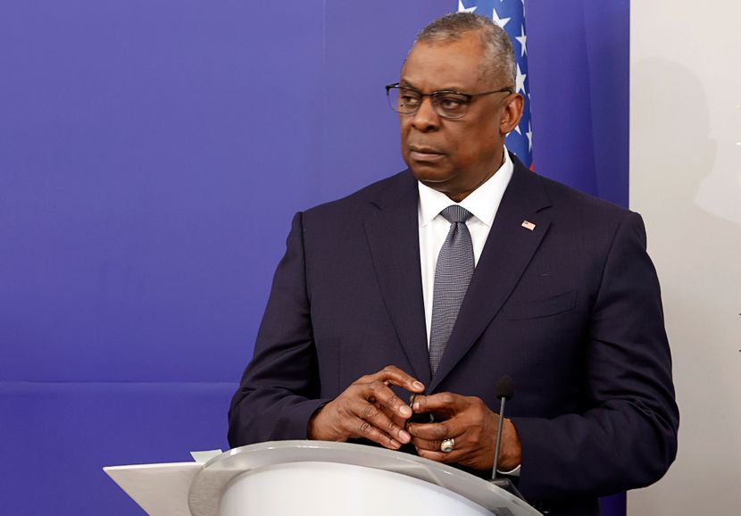 Министерот за одбрана на САД бил хоспитализитан поради рак – криеше дека е болен, а не знаел ниту Бајден