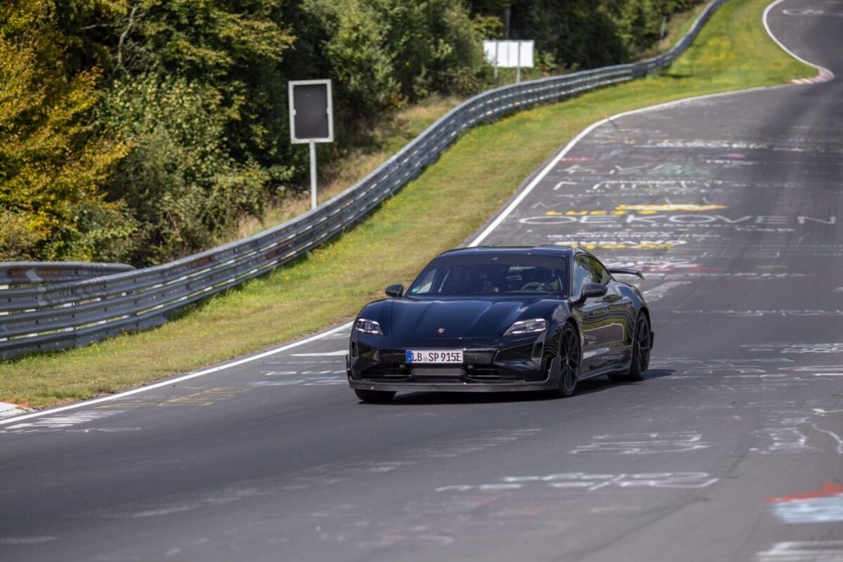 Новиот Taycan за 26 секунди побрз на Nordschleife од актуелната верзија: Најбрзиот електричен автомобил од Цуфенхаузен