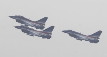 Расте тензијата поради Тајван: Кина воведе санкции за пет американски производители на воена опрема