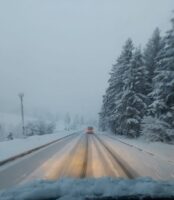 ЦУК апелира: Внимателно возење на планинските превои со зимска опрема, доволно гориво