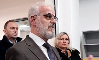 Џафери на отворање градинка во Матејче: Ова не е кампања, прочитајте го законот подобро