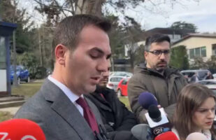Бараме масивна поддршка од албанците за Османи, за да ни се овозможи да го измениме Уставот, вели Арбер Адеми