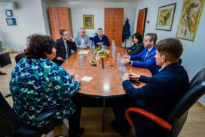 Бојмацалиев во увид на отпочнатата реконструкција на управните служби во МТВ: Ги подобруваме условите за поквалитетна работа и услуга