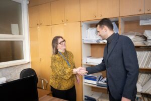 Велковски: Преку соодветно вреднување на трудот на вработените ќе ја подигнеме ефикасноста на центрите за социјална работа