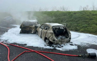 (Видео) Први снимки од страшната несреќа во Италија: сопружниците ги приклешти камион, стотици заглавени во возилата