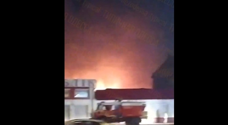 (Видео) Русија со дронови ја нападна Украина, три лица загинаа во Одеса