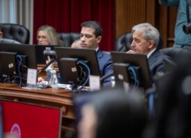 Владата донесе одлука за приоритетно издавање на патни документи за сите професионални возачи