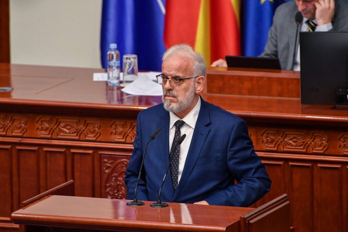 Законот вели дека не може да има два опозициски субјекти во состав на Владата: Џафери го образложи предлогот за разрешување на министрите Алиу и Меџити
