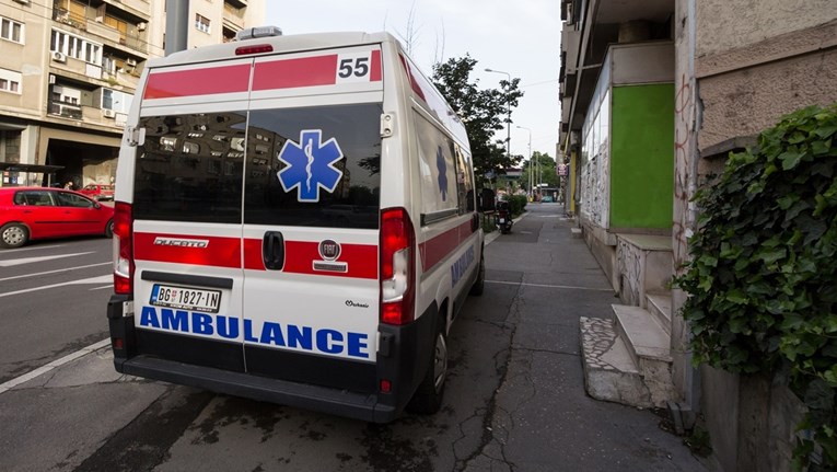 Зачестија ноќни пресметки во Белград – двајца мажи избодени ноќеска, едниот починал