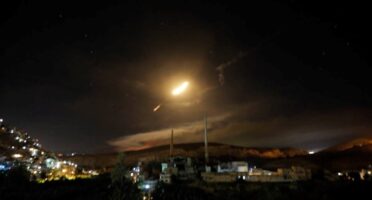 Израел синоќа истрела ракети во близина на Дамаск, загинаа три лица