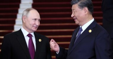 Разговор меѓу Путин и Џјинпинг: Русија и Кина мора тесно да соработуваат  и решително да се спротивстават на надворешните сили