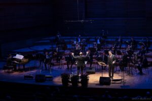 Хитовите на Френк Синатра во изведба на Џон Илија Апелгрен и Национален џез оркестар