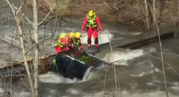 (Видео) Големо невреме во Франција: автомобили однесени од пороен дожд, четворица мртви