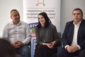 (Видео) Костадиновска-Стојчевска од Битола: Инфоцентарот „Еразмус+“ ќе придонесе за обезбедување подобра иднина за младите по европски стандарди