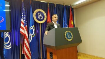 Ганиу до Груби: Терапијата ти ја препишува доктор Арбен, ќе ја примиш на 8 мај