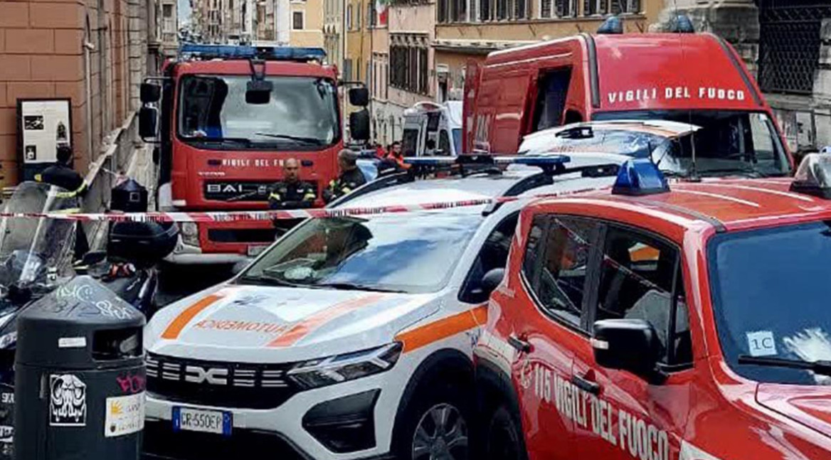 Евакуиран хотел во Рим поради отровни испарувања од базенот: пет лица отруени, затворени и околните улици