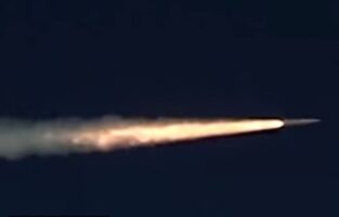 Иран соопшти дека лансирал и проектили кон Израел