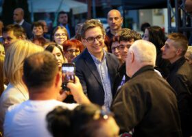 Пендаровски во Македонски Брод: Гласајте за претседател кој нема да ве дели на ваши и наши, вие сте сите мои