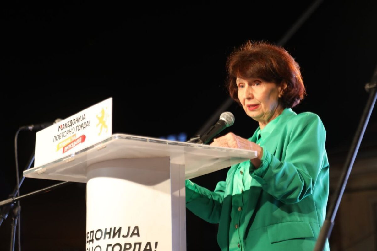 Силјановска -Давкова: Ќе се залагам АРМ секогаш да ги исполнува НАТО стандардите и да вклучва повеќе жени