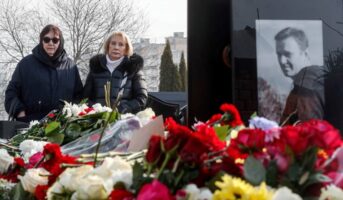 Суспендиран рускиот свештеник кој одржа јавна молитва за Навални