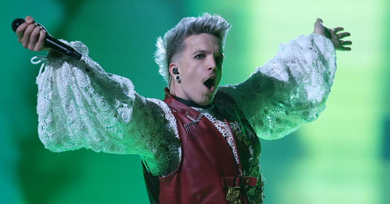 Бејби Лазања го најави својот прв солистички концерт